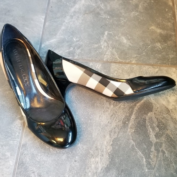 Burberry Heels - Picture 4 of 4